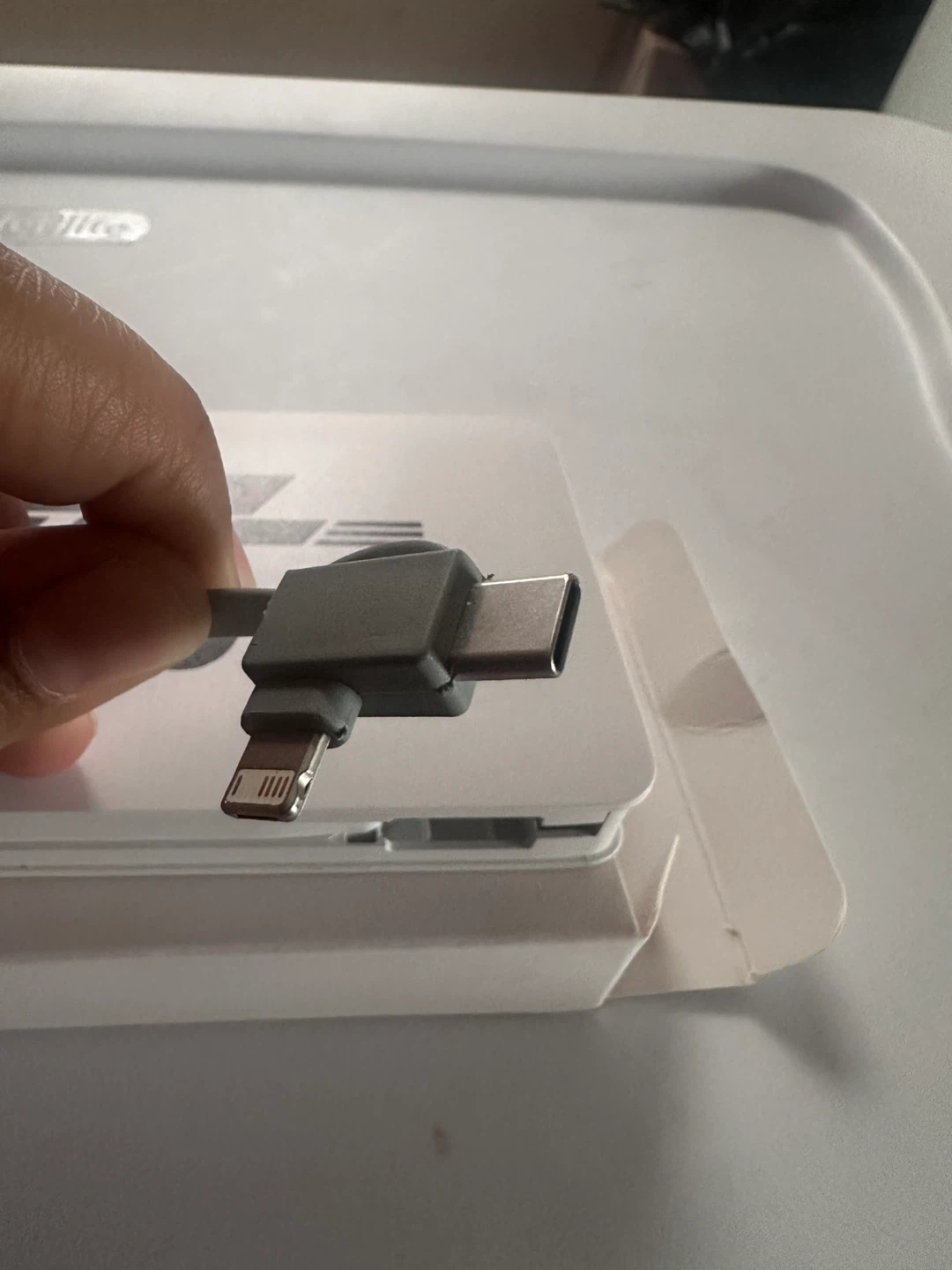 DHL ITBPO 10000mAh Wireless Power Bank - photo 2