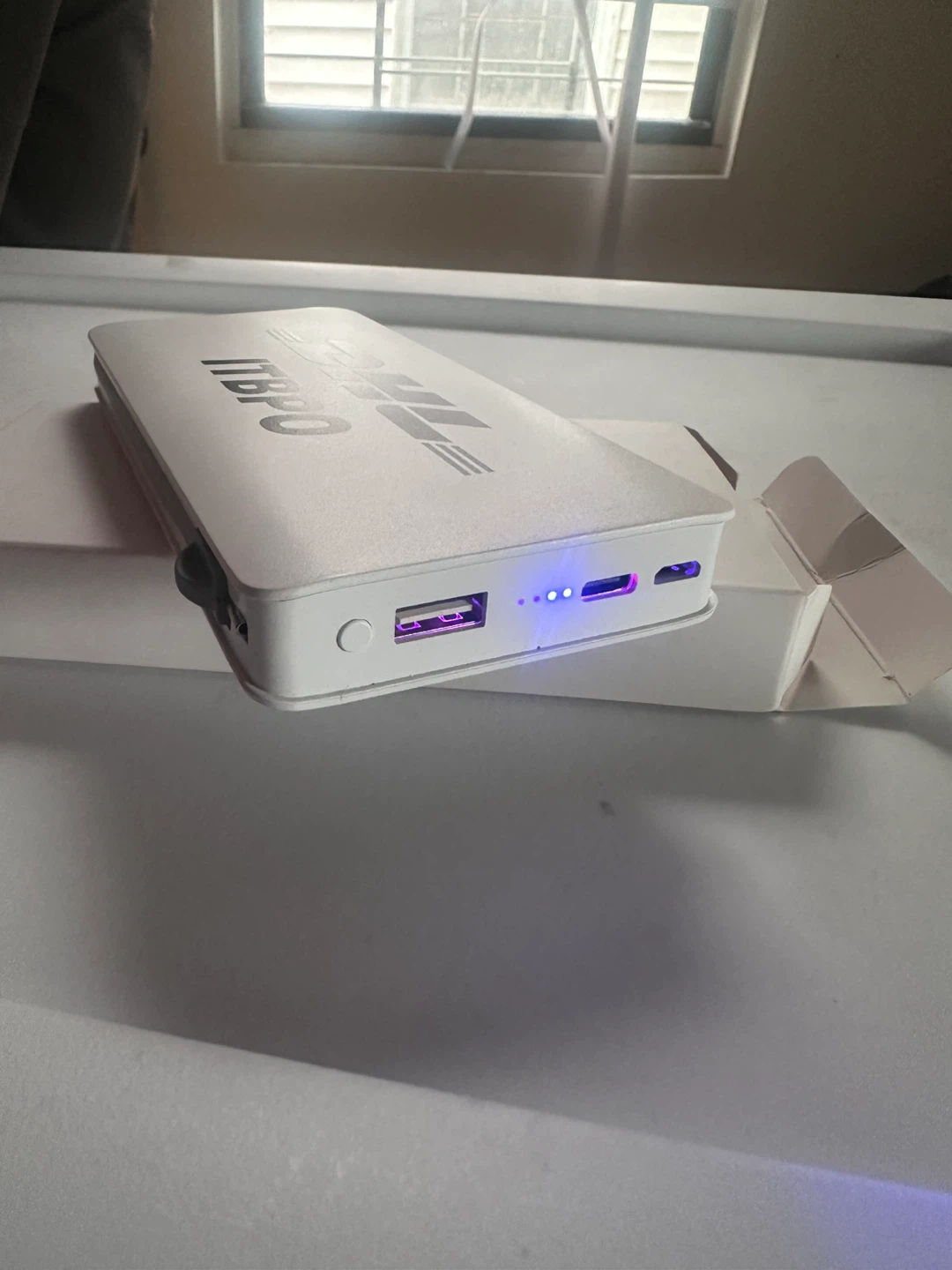 DHL ITBPO 10000mAh Wireless Power Bank - photo 3
