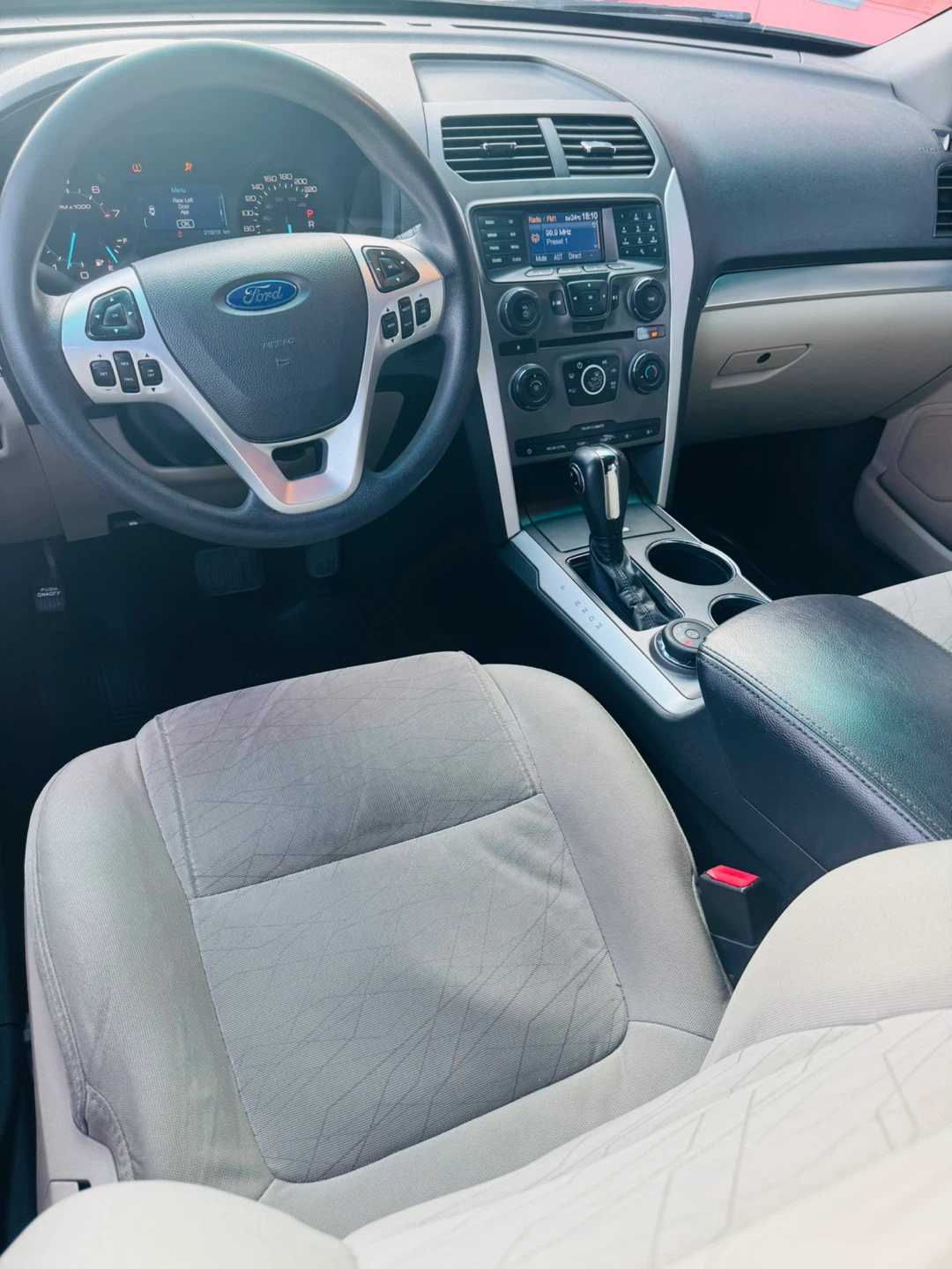 2011 Ford Explorer SUV AWD - photo 5