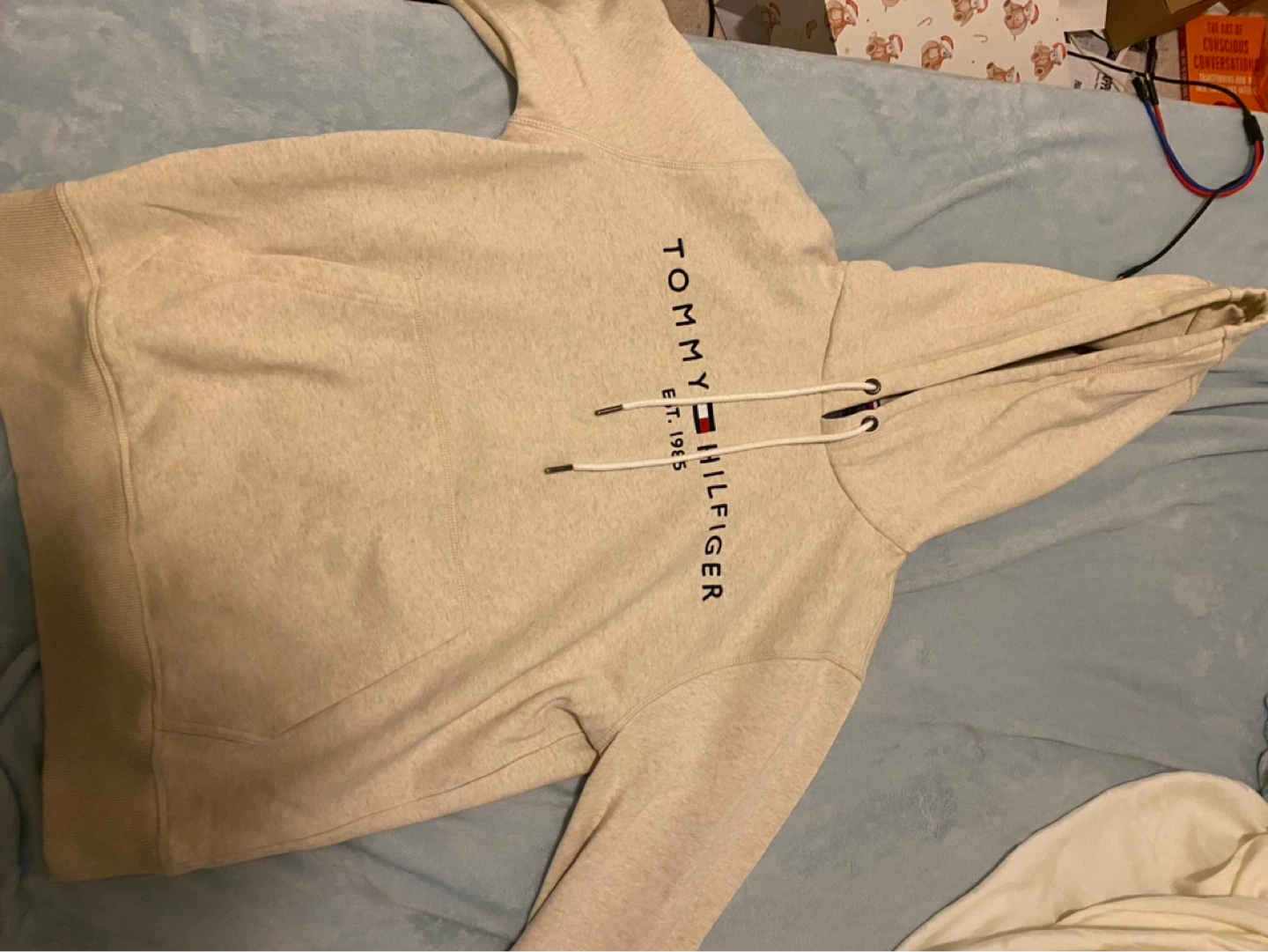 AUTHENTIC M Tommy Hilfiger Tan Tracksuit + receipt - photo 2