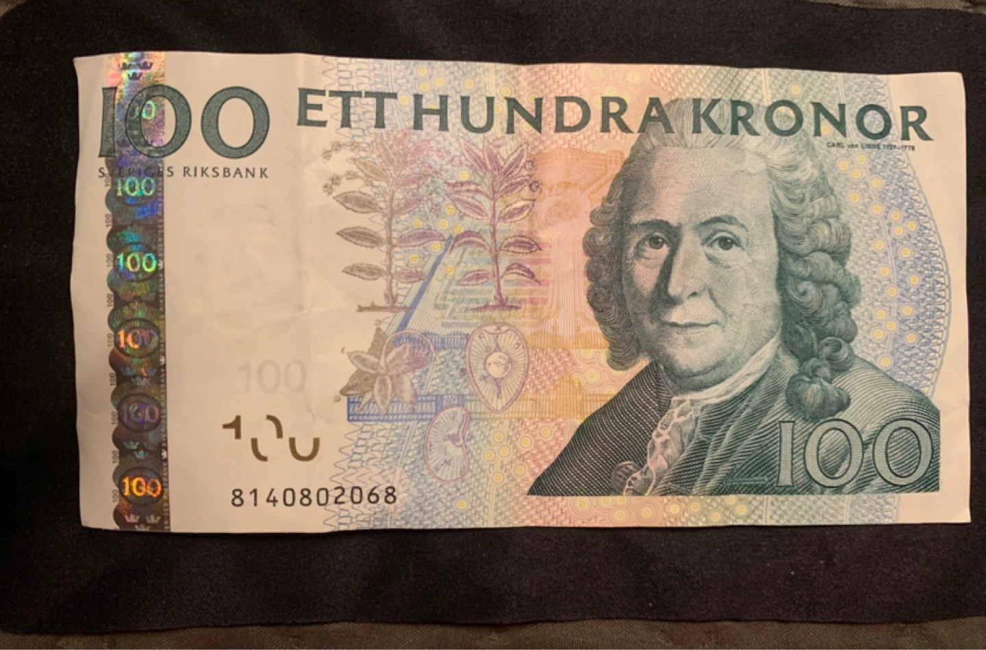 Collection of 4 Banknotes: 100 SEK, 1 CAD, 500 PTE