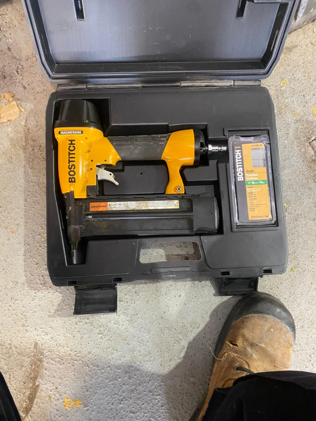 Bostitch Magnesium Brad Nailer with Case and Brads
