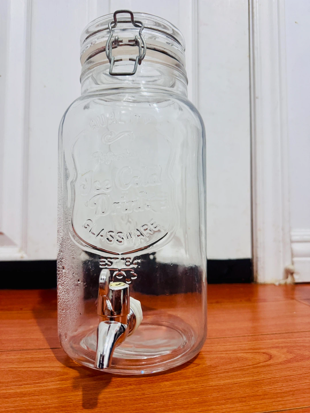 Glass Beverage Dispenser with Spigot