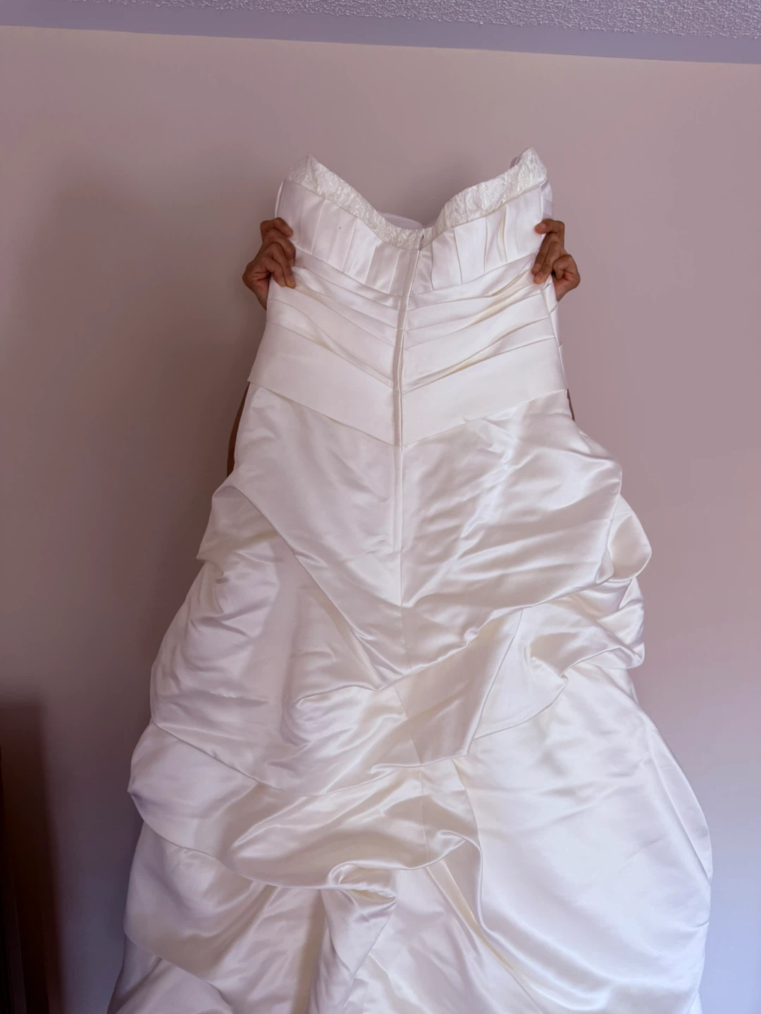 White Strapless Wedding Dress - photo 3