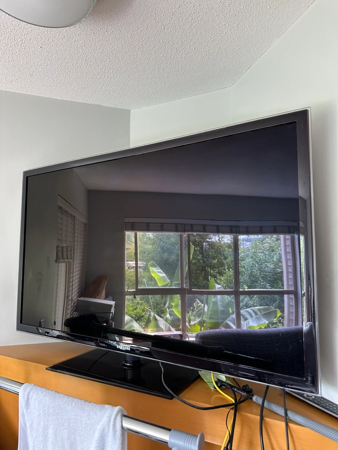 Samsung 55" UN55D6050 LED TV