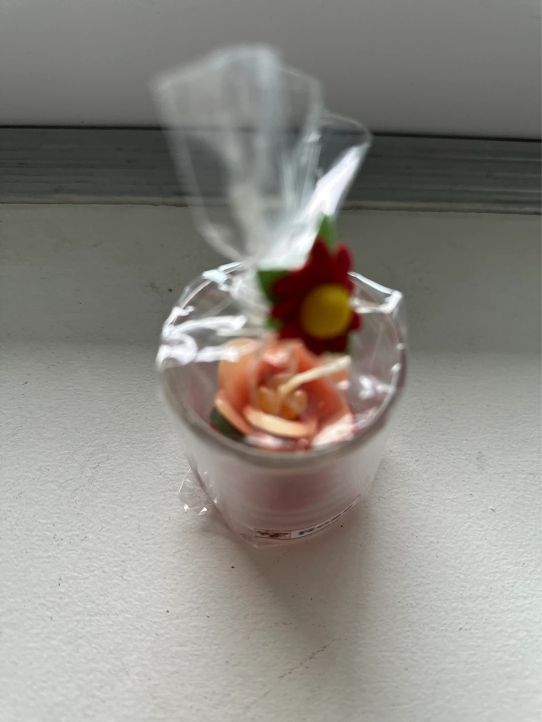 Rose Scented Candle in Glass Jar - photo 3