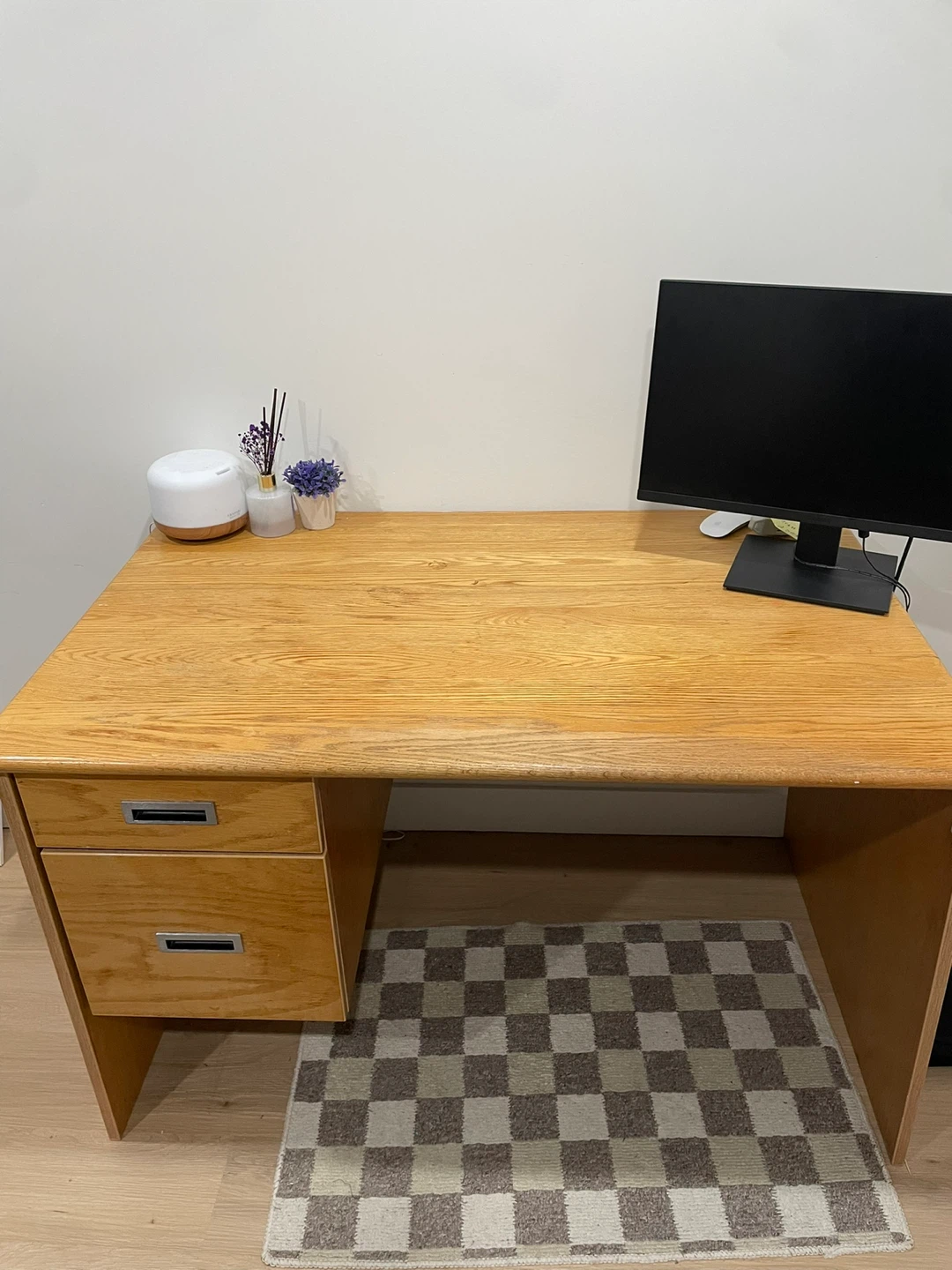 Office Desk (Free)
