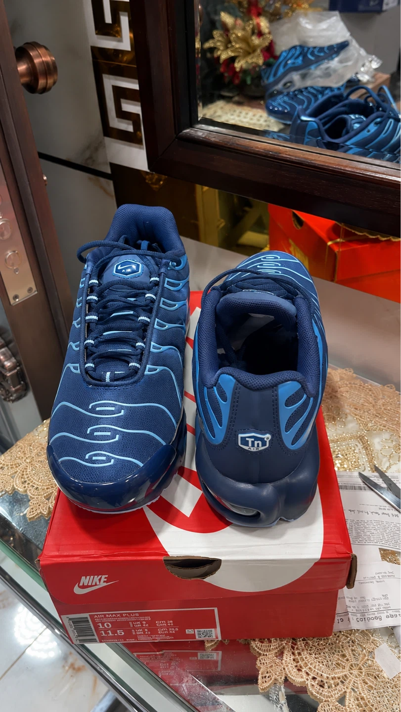 Nike Air Max Plus Men's Running Shoes Size 9.5, 10, 11 - photo 5