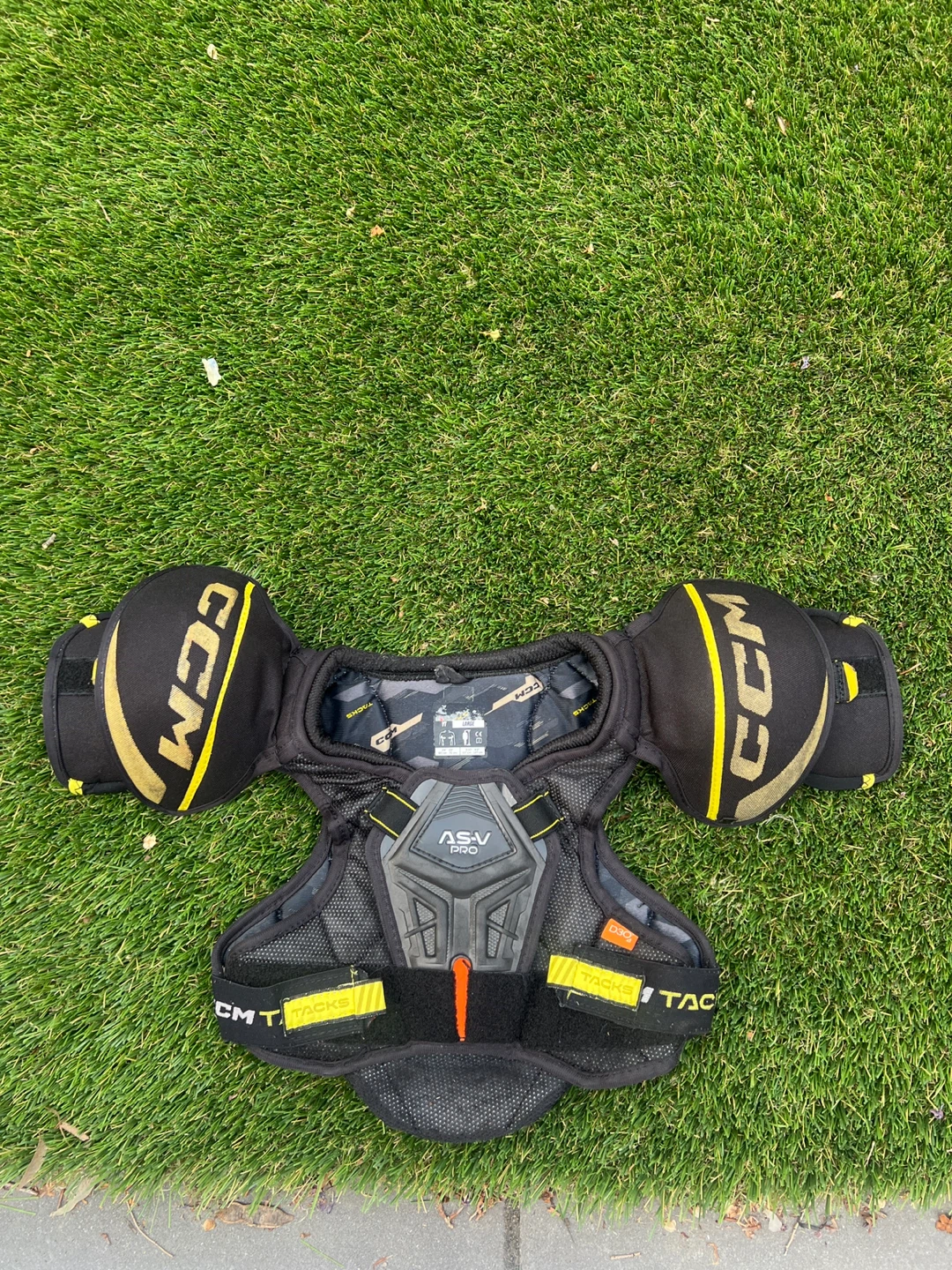 CCM ASV Pro Hockey Shoulder Pads