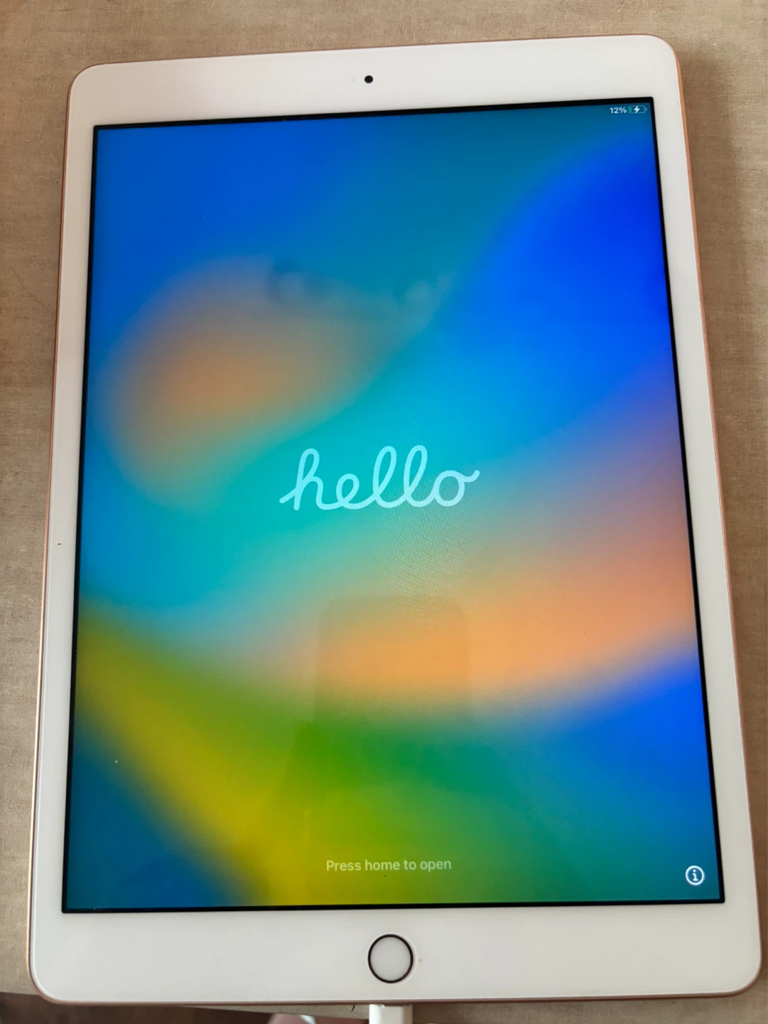 Apple iPad (8th generation) - photo 3