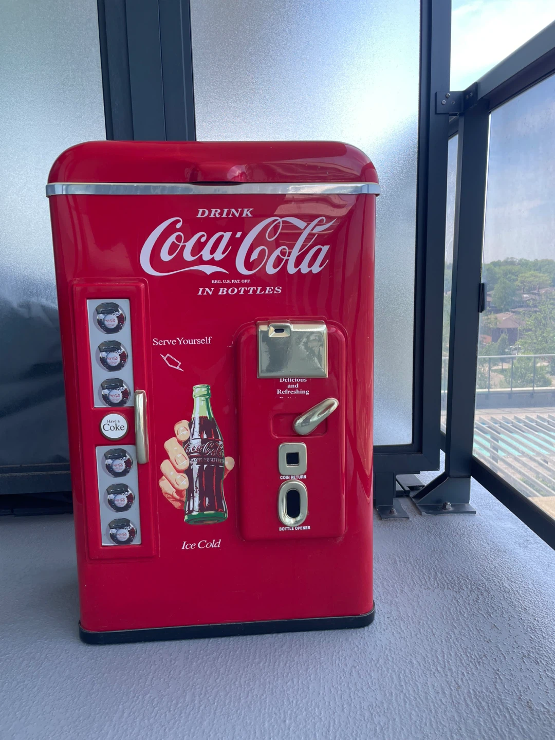 Coca-Cola Retro Mini Vending Machine Cooler