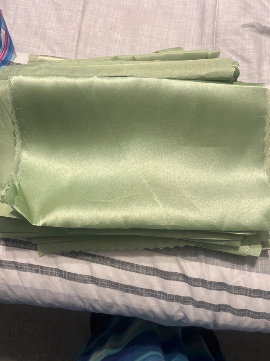 Light Green Satin Fabric table runners