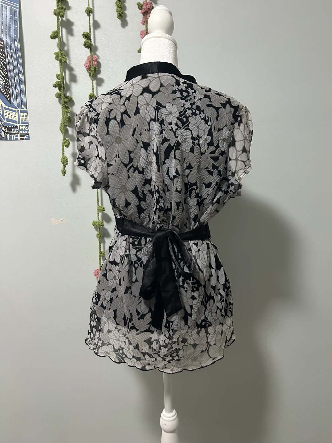 Jessica Petite Floral Blouse Size M - photo 2