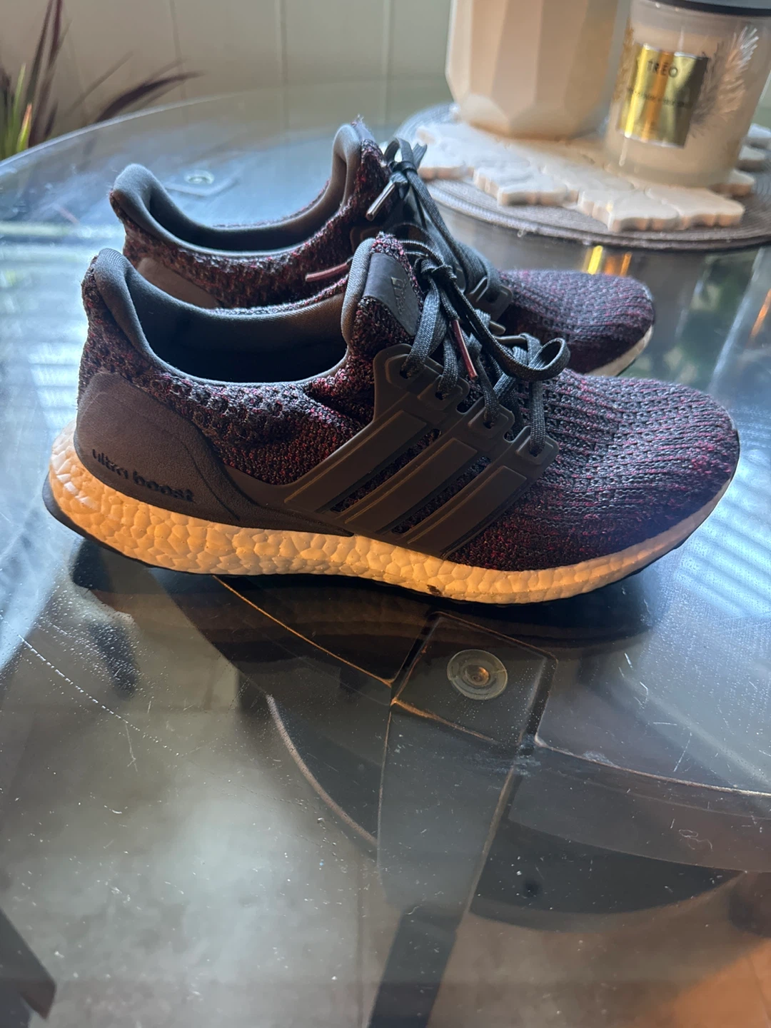 Adidas Ultraboost Running Shoes adult size 7 1/2 - photo 2