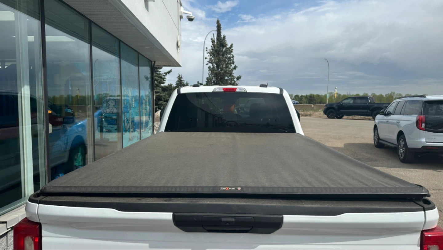 Ford F350 8' TruXedo Tonneau Cover