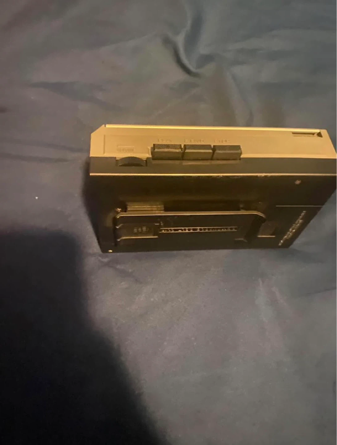 GE AM/FM Radio Cassette Player - photo 2