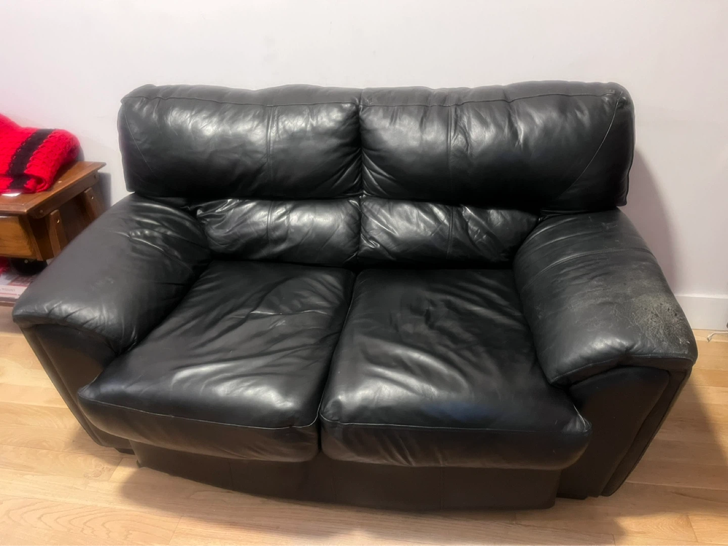 Black Leather Loveseat - photo 2