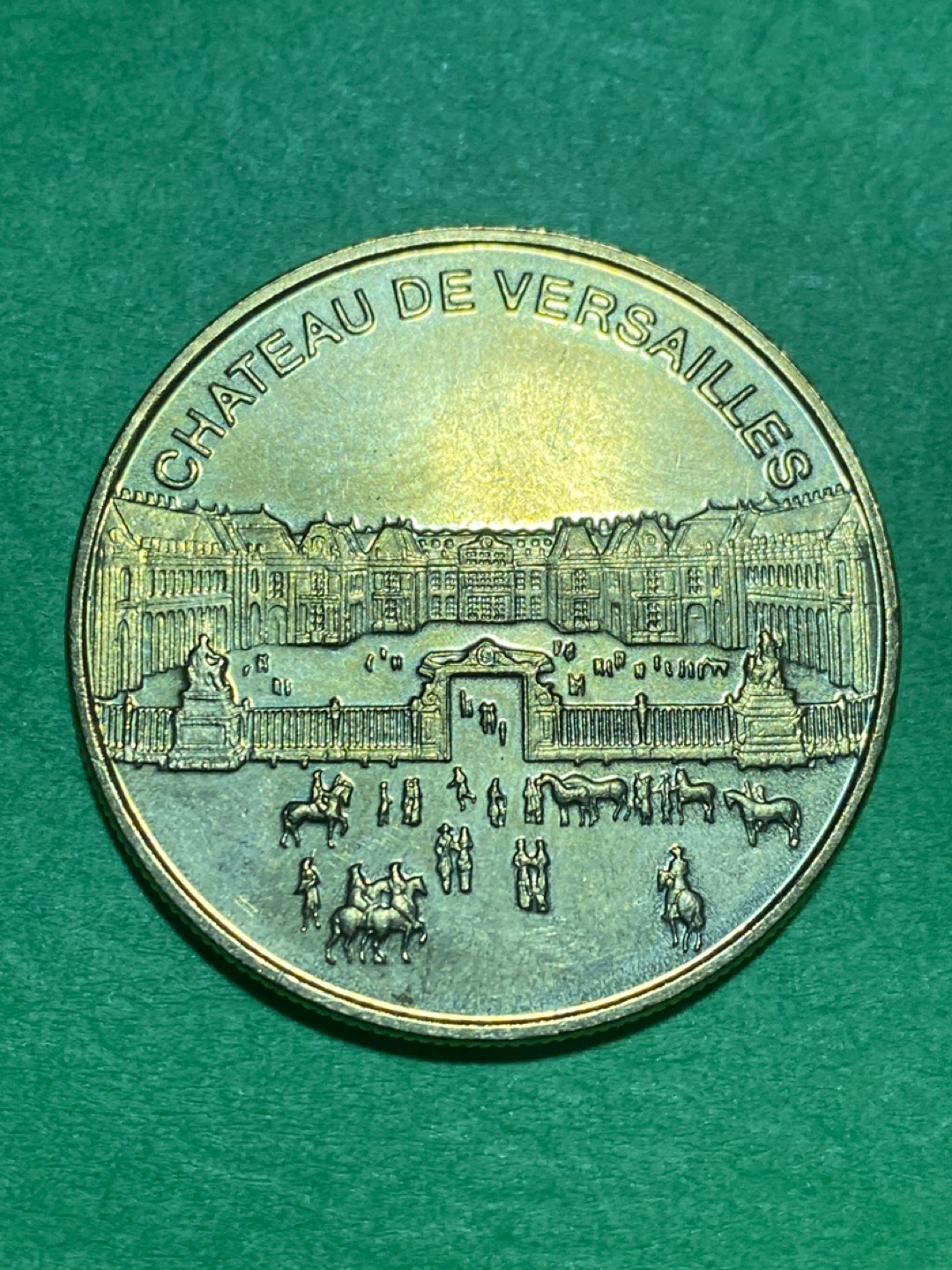 Chateau de Versailles Commemorative Coin - photo 2