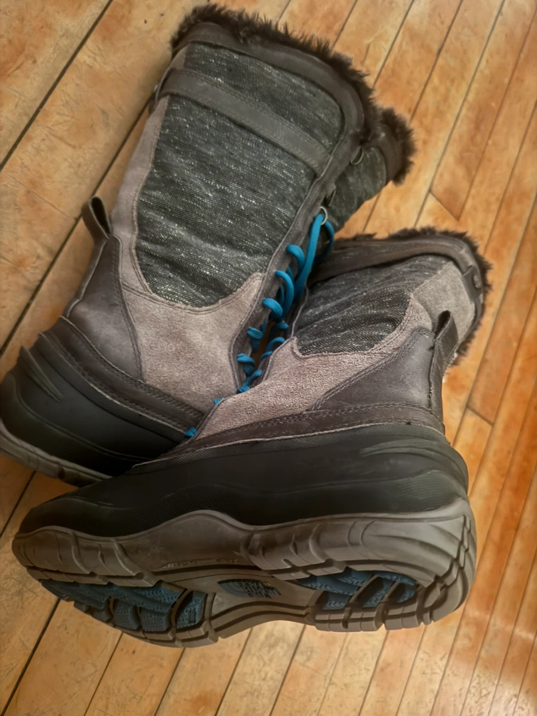 The North Face Womens winter Boots Size 8 - photo 2