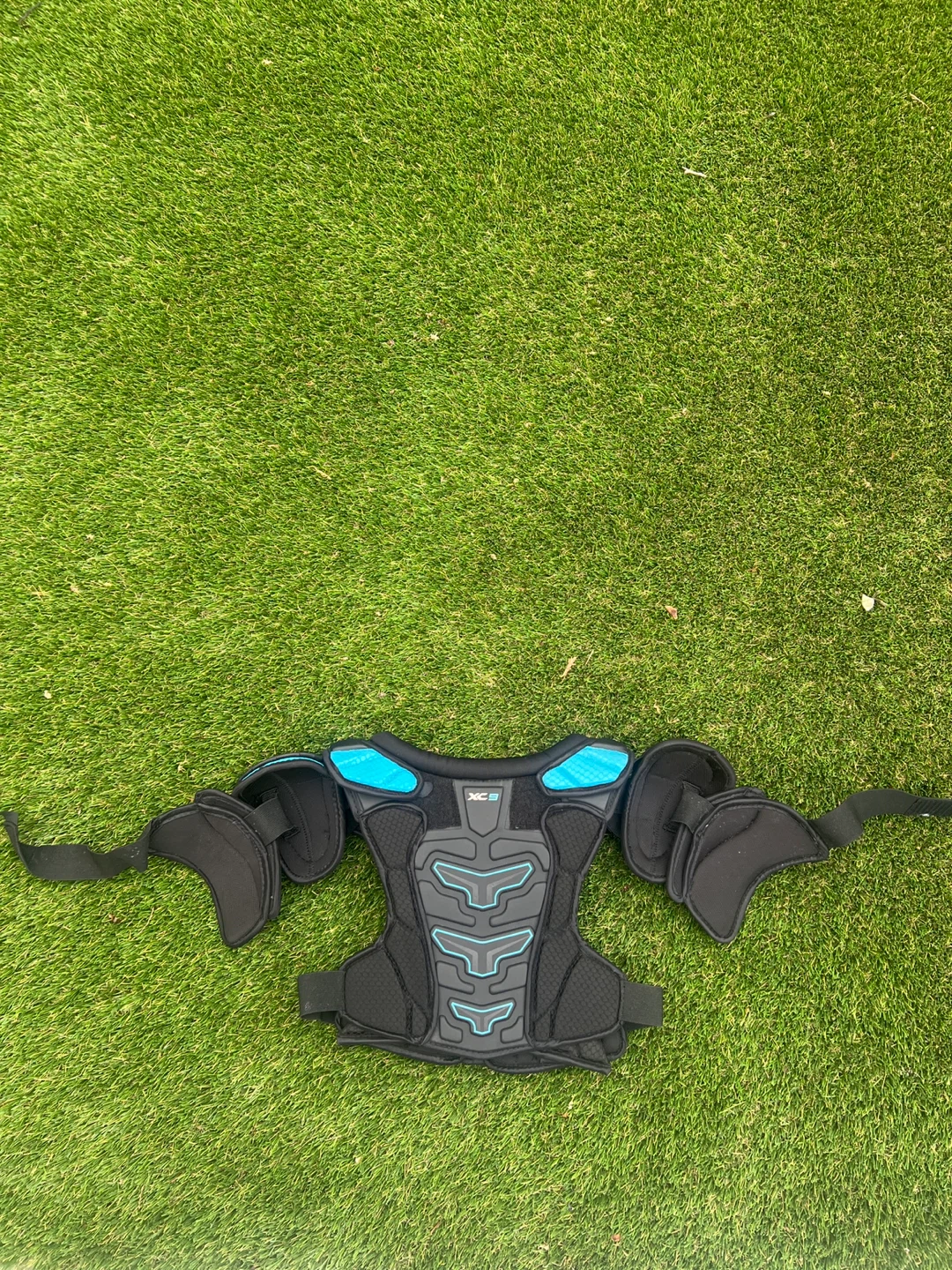 True XC Series Hockey Shoulders - brand new, never worn - photo 2