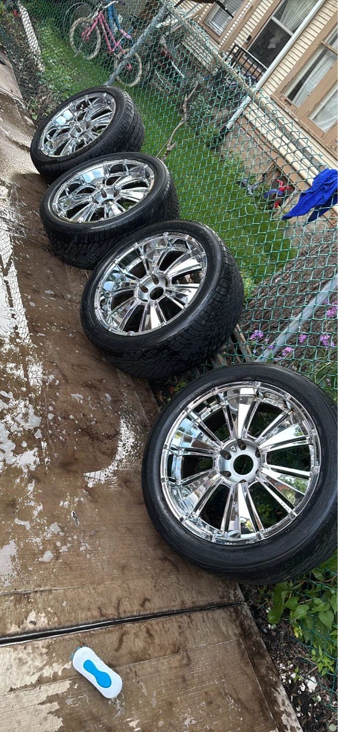 Chrome Rims Set with Tires - photo 2