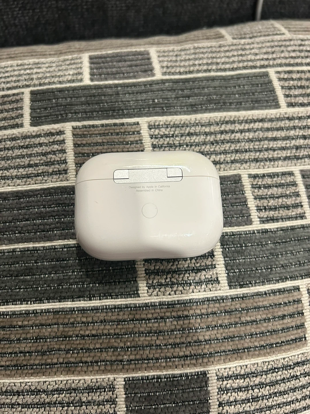 apple airpod pros - photo 3