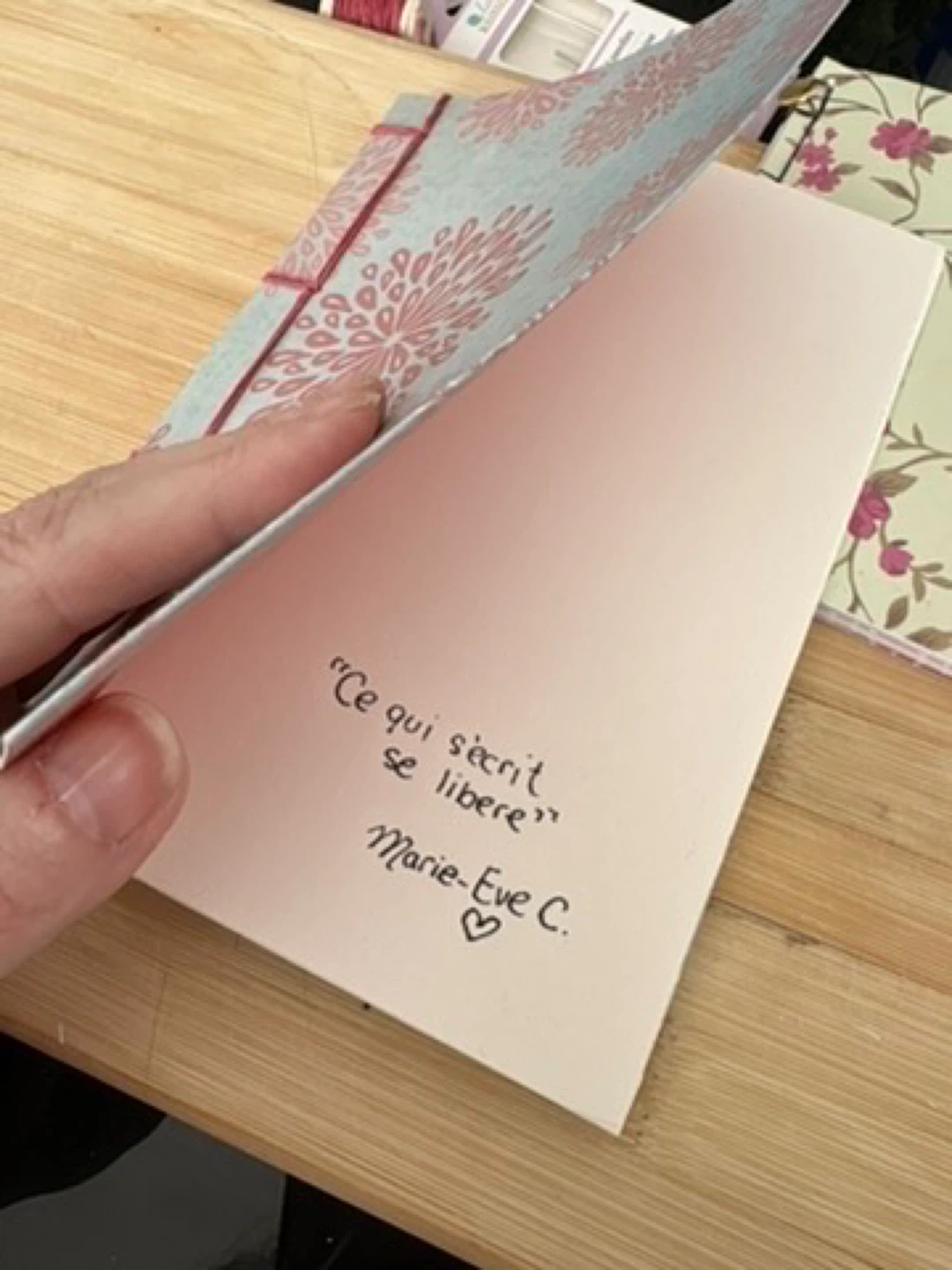 Carnet fait main L'Atelier Botanique motif floral - photo 2