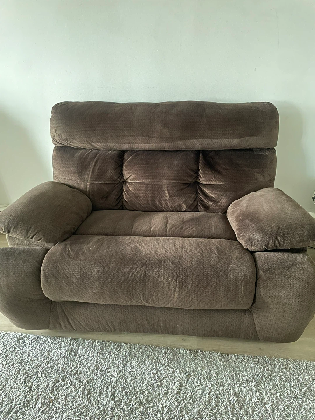 Oversized Plush Loveseat / Couch – Super Comfy - photo 2