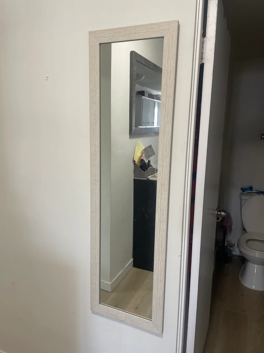 Moving Sale – Furniture Must Go Before Friday - photo 4