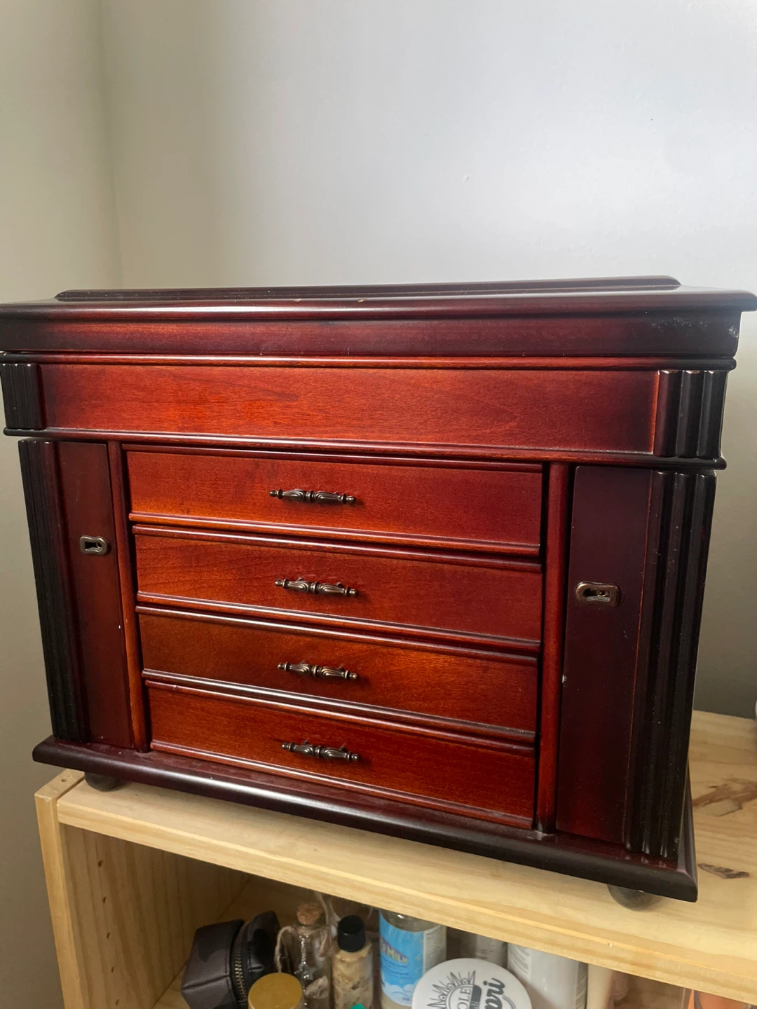 Moving Sale – Furniture Must Go Before Friday