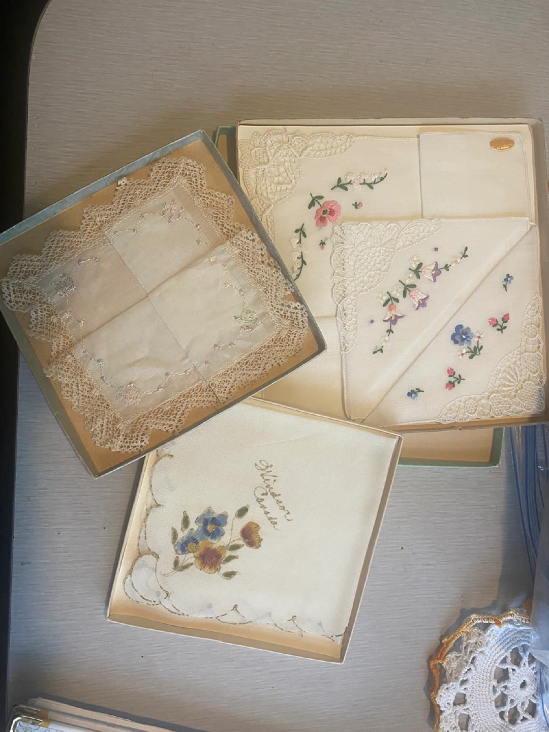 5 vintage Embroidered Handkerchiefs
