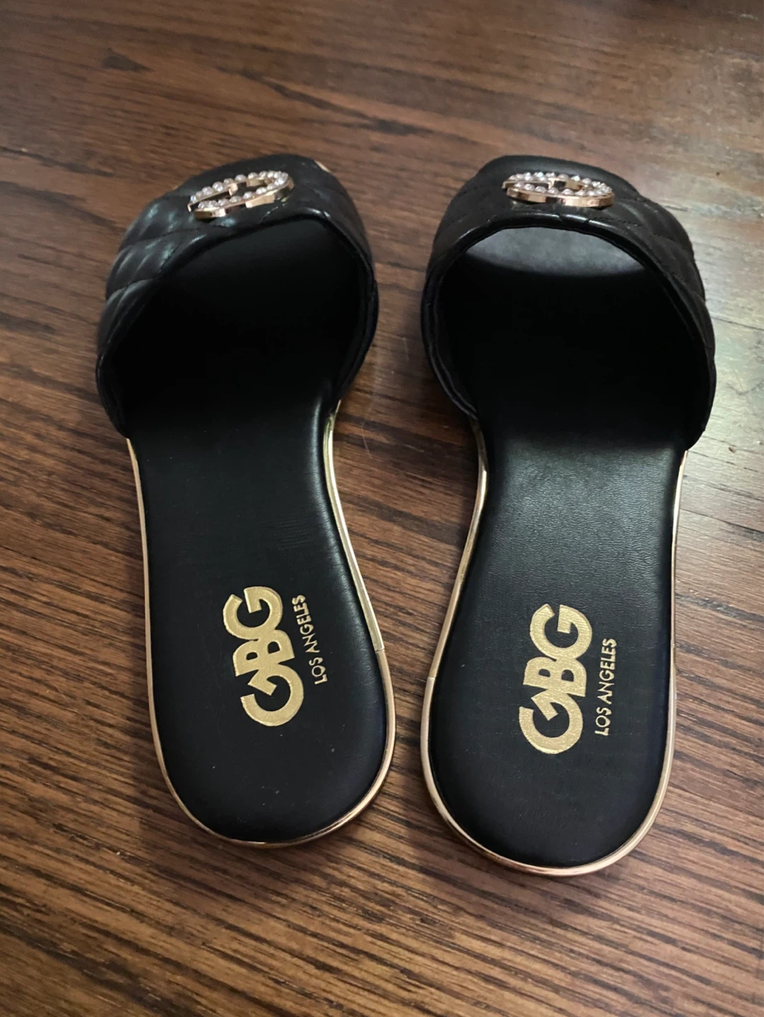 GBG Los Angeles Black Quilted Slide Sandals with Rhinestone 'G' - photo 4