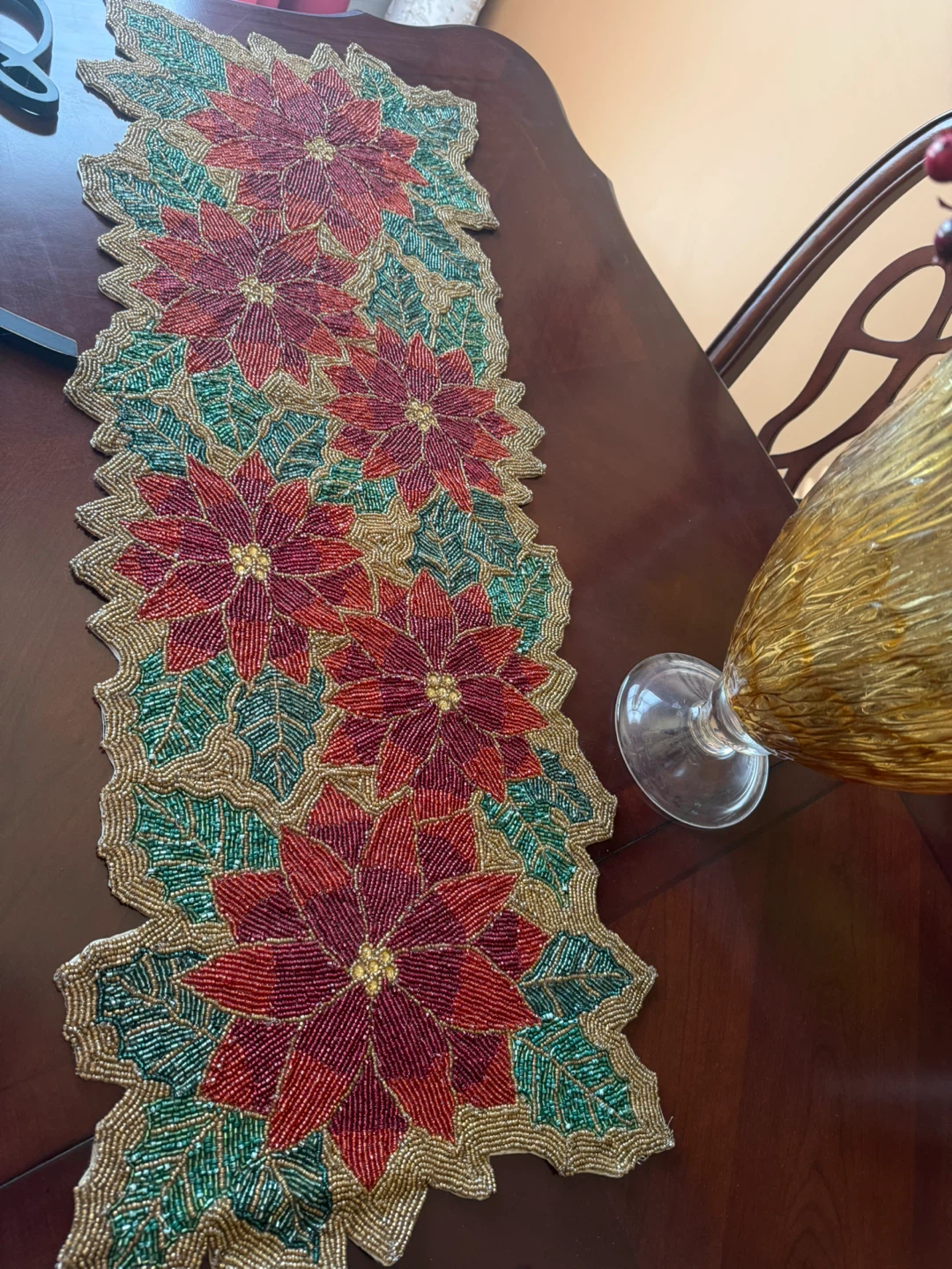 Floral Arrangement and table runner ( vase NOT included) - photo 2