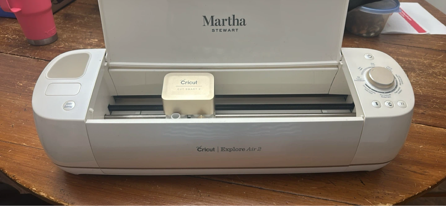 Cricut Explore Air 2 Cutting Machine - photo 2