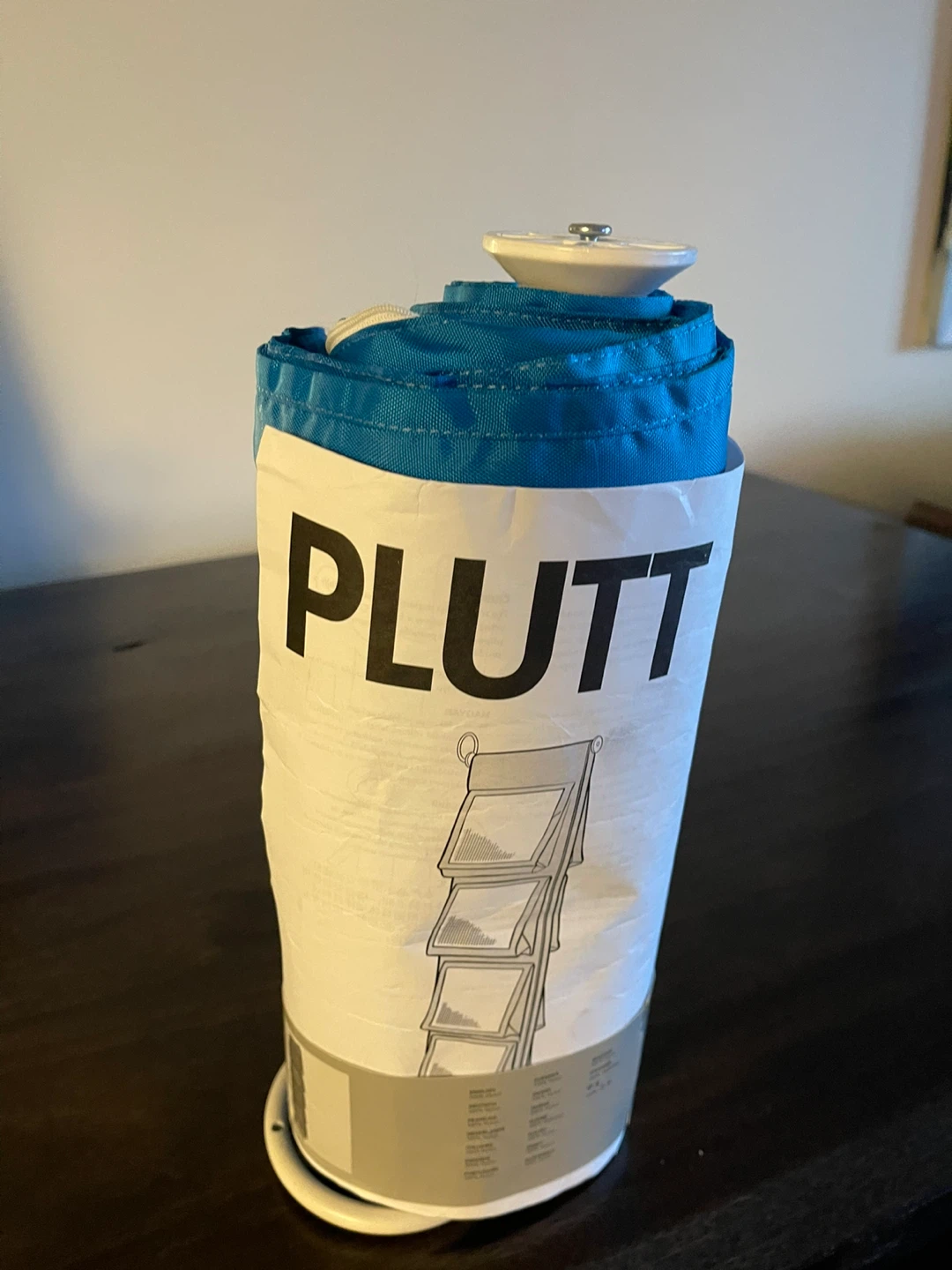 PLUTT  New blue wall organizer