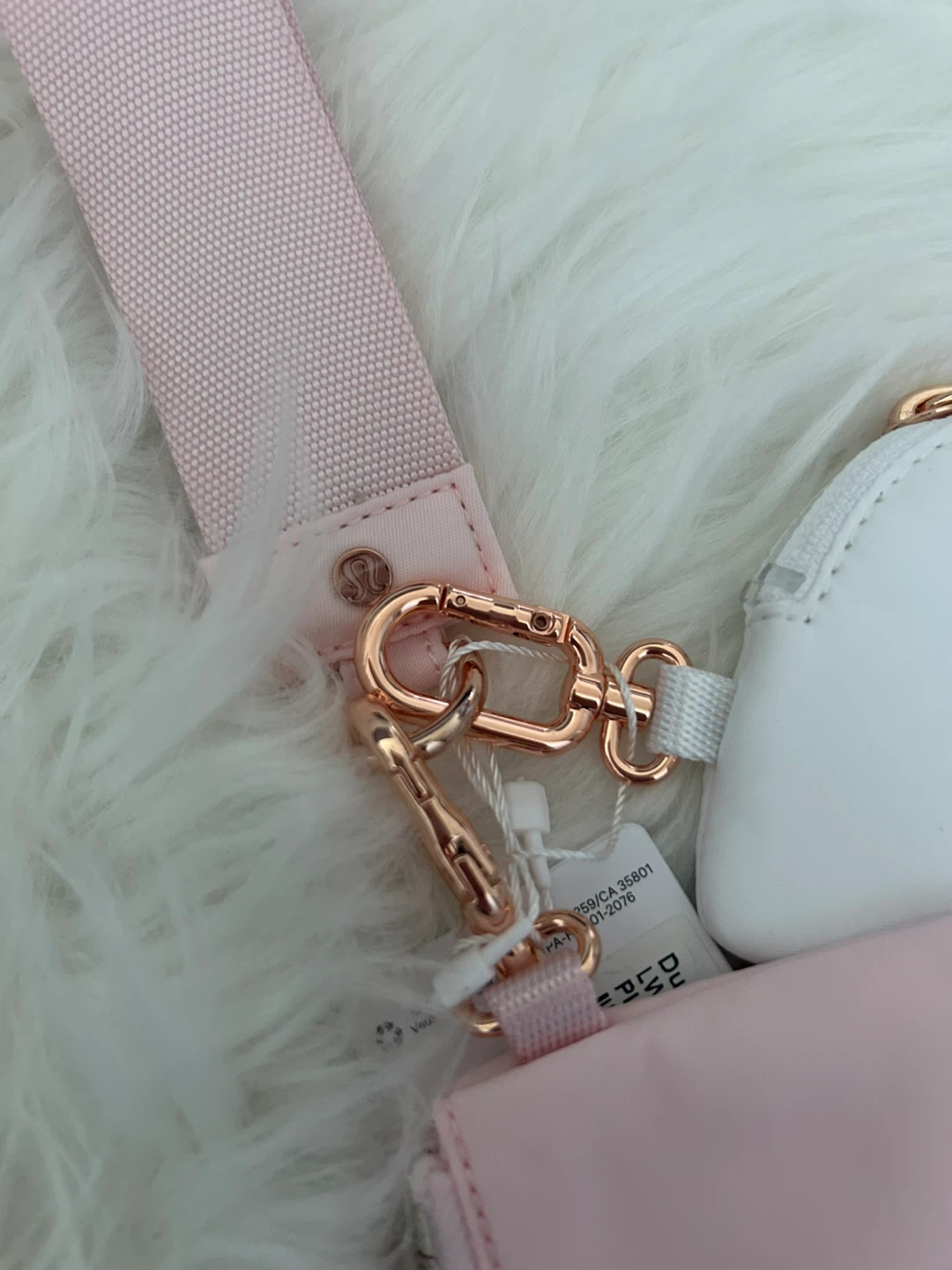 BNWT: 'Blissful Pink/Light Ivory' Lululemon Dual Pouch Wristlet - photo 5
