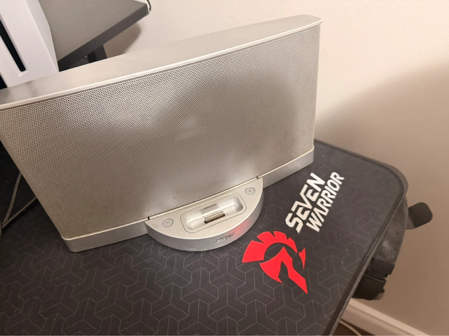 Bose SoundDock Portable Music System PLUS MI monitor screen - photo 3