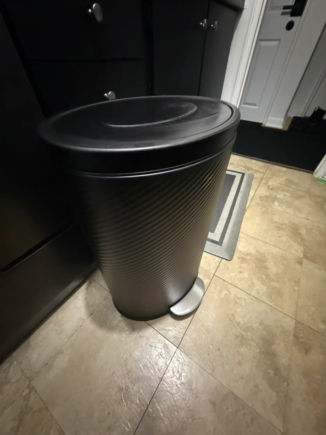 Black Step Can Trash Bin