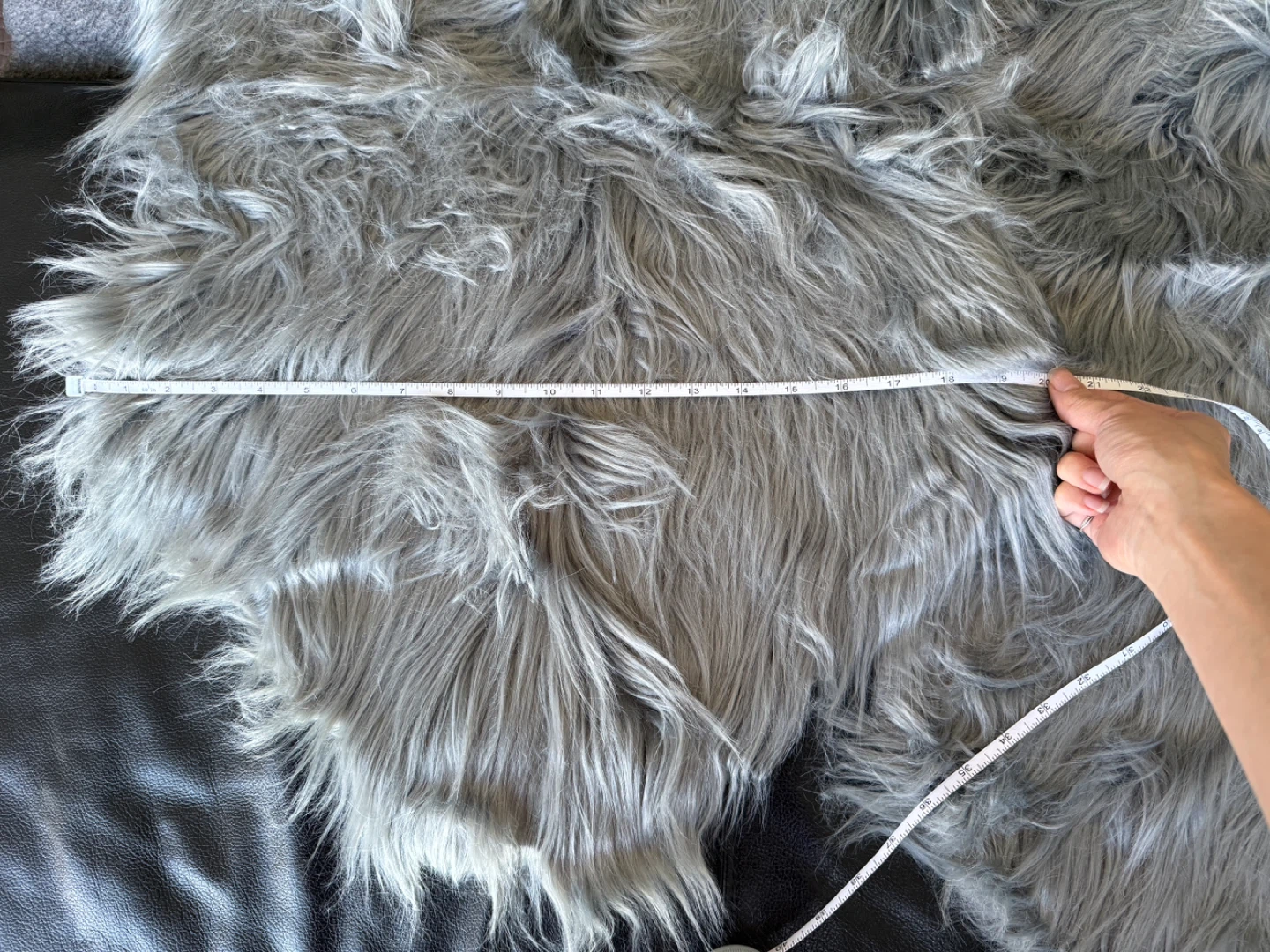 Grey Faux Fur Small Rug 32” x 20” - photo 3