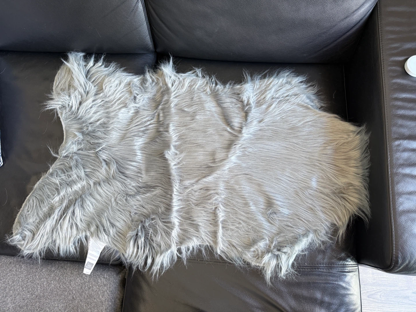 Grey Faux Fur Small Rug 32” x 20” - photo 5
