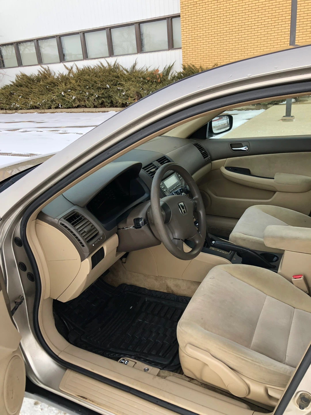 2004 Honda Accord sedan - photo 5