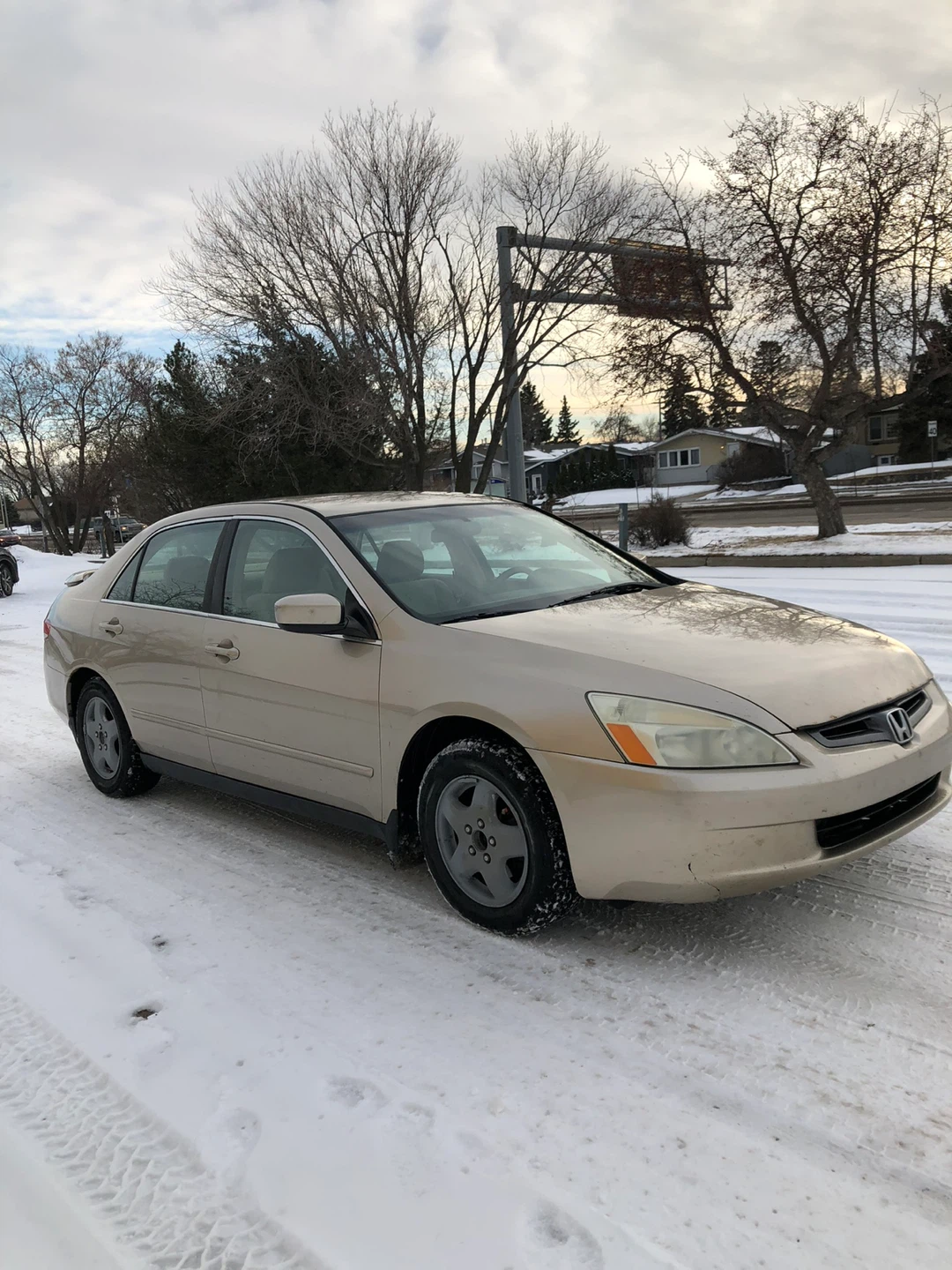 2004 Honda Accord sedan - photo 2