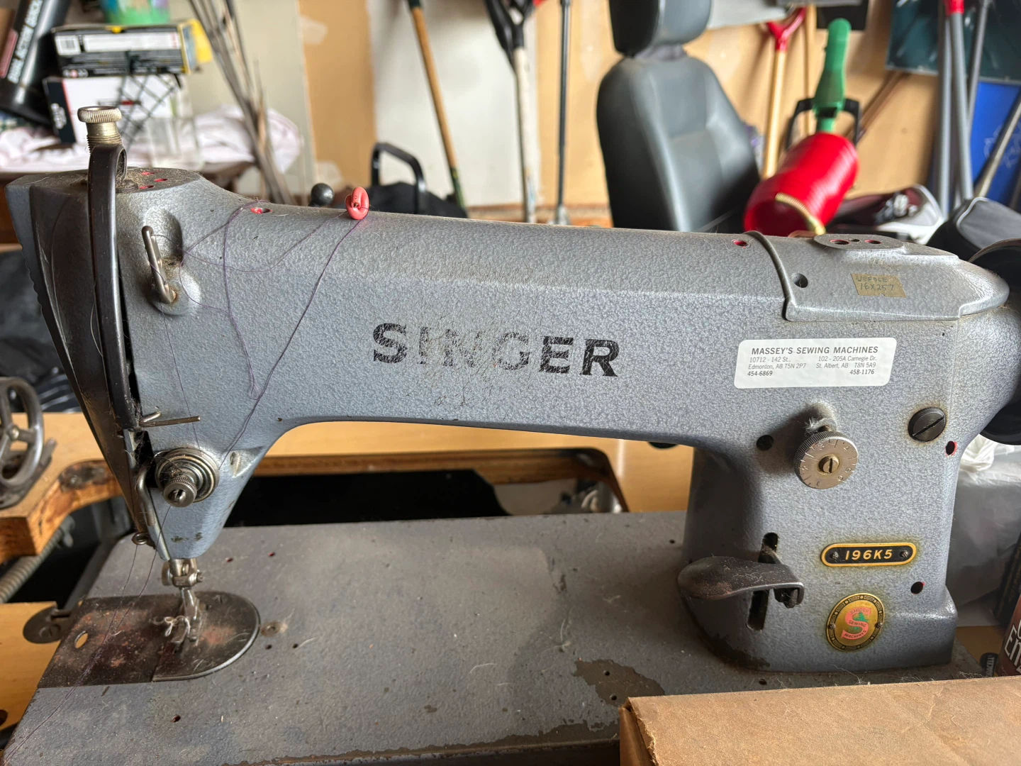 Singer Sewing Machine 196K5 - photo 2
