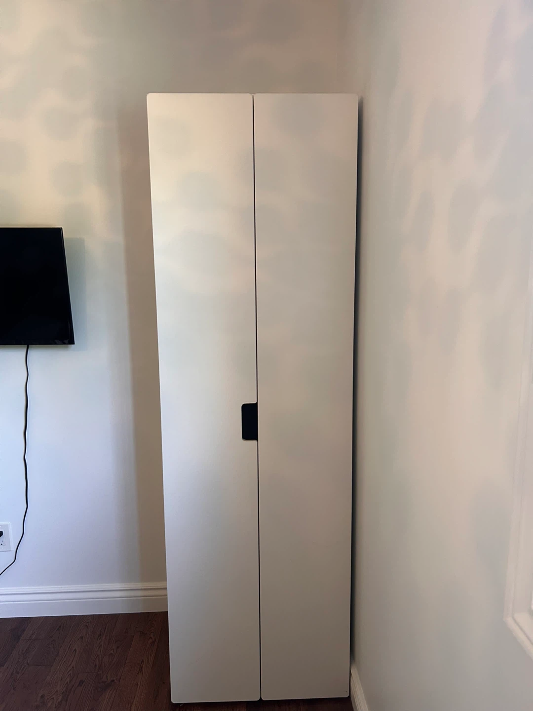 White Double Door Kids room warderobe