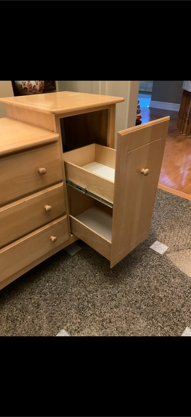 Dresser Change Table from Pottery Barn - photo 2