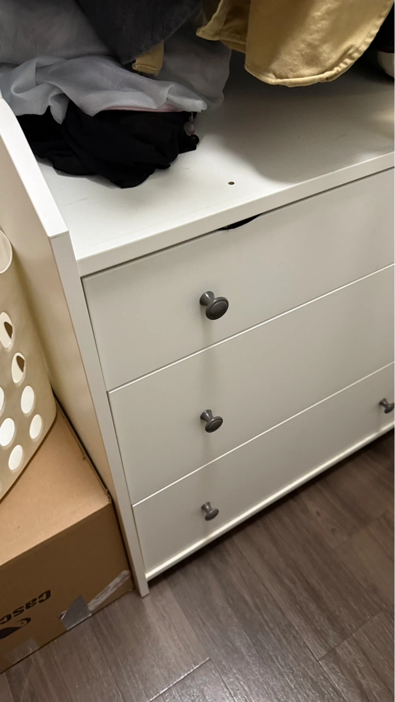 White 3-Drawer Dresser - photo 3