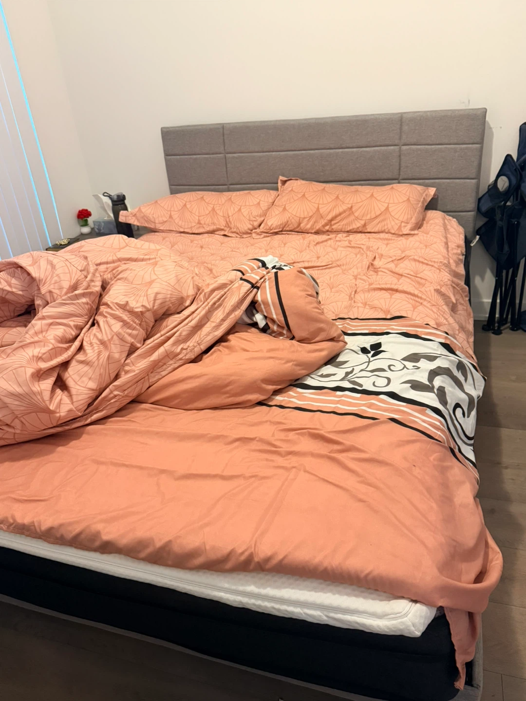 Queen Size Bed Frame with Headboard and Mattress - photo 2