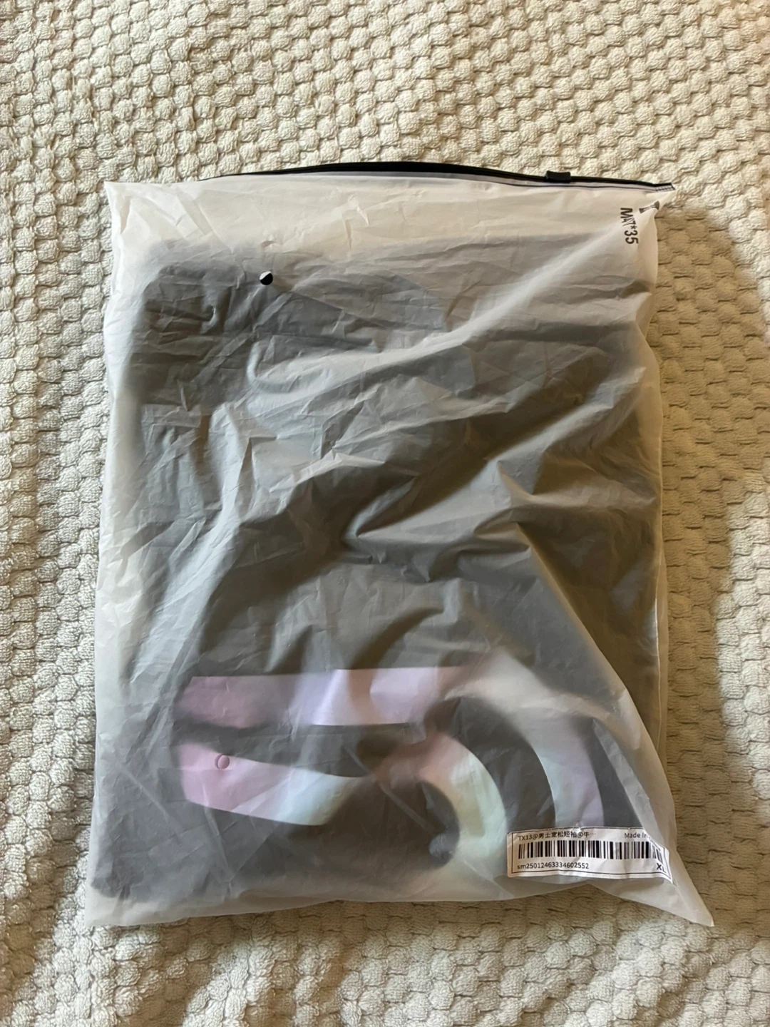 Black graphic t-shirt, size XL - photo 2