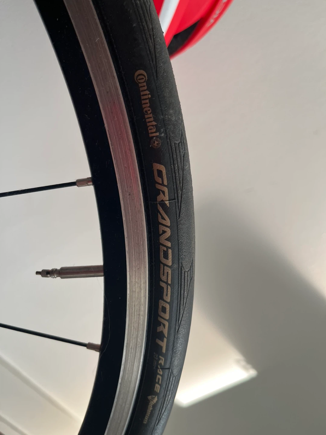 Cervélo P2 Road Bike – Fast, Lightweight & Race Ready 🚴‍♂️ - photo 3