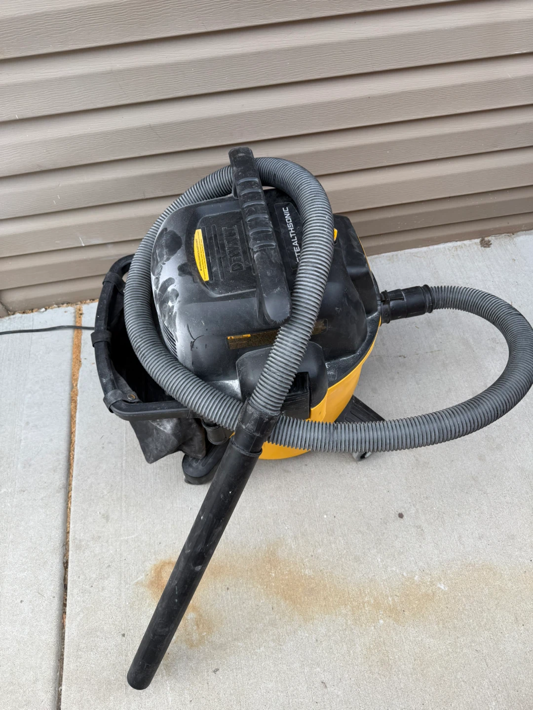 DeWalt 9 Gallon Wet/Dry Vac